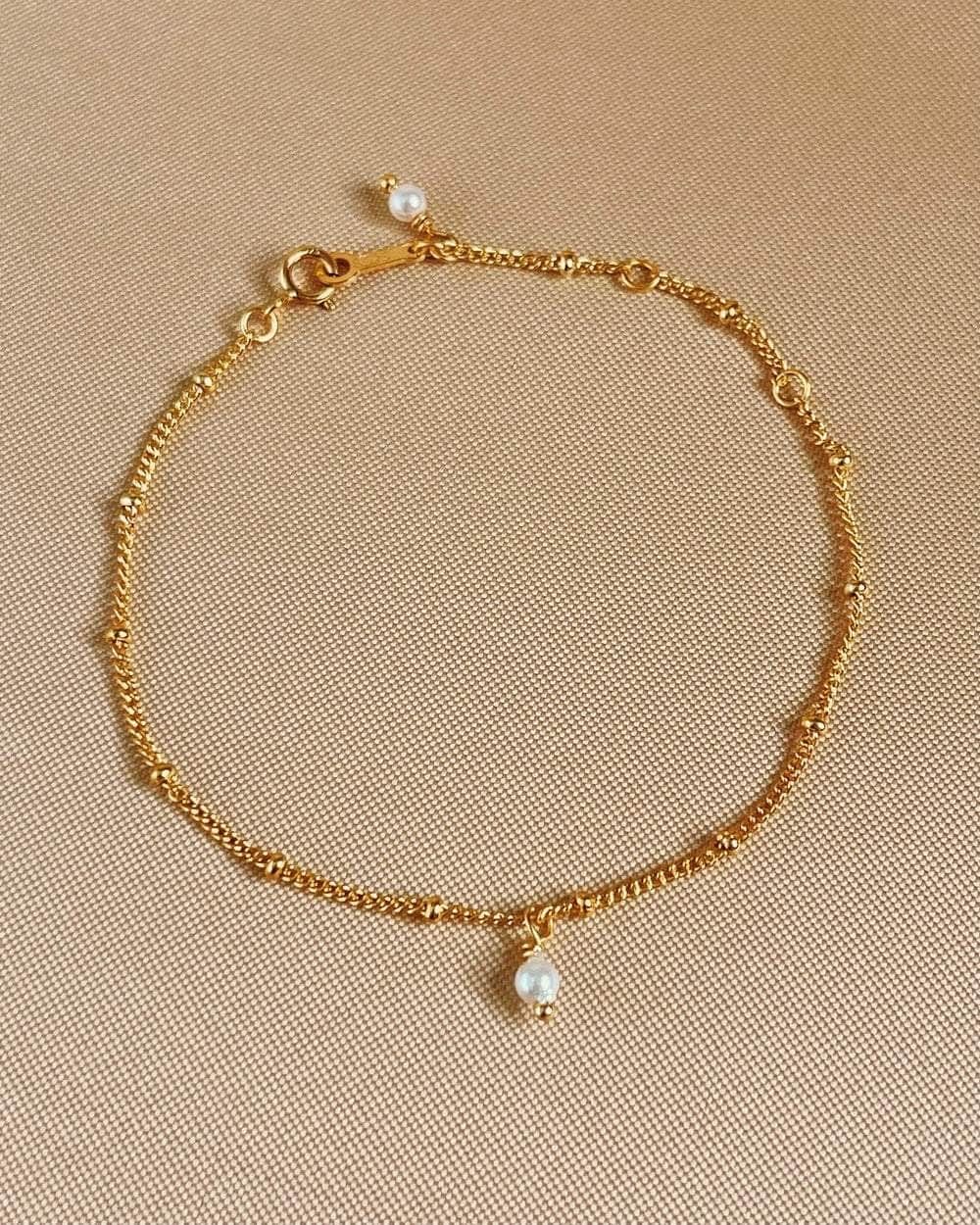 So Dainty Co. Bracelets Bea Pearl Gold Bracelet Gold Plated 925 Sterling Silver Jewelry