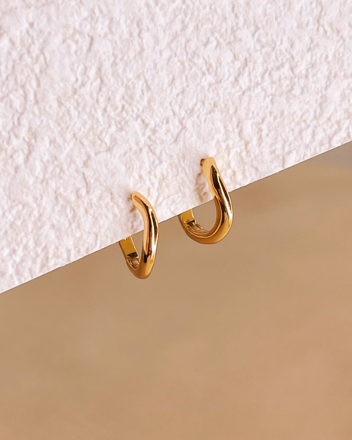 Vienna Wave Design Huggie Hoop Earrings