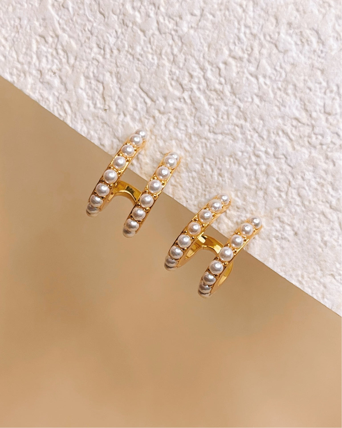Audrey Imitation (Shell) Pearl Paved Double Layer Pseudo Stack illusion Huggie Hoop Earrings