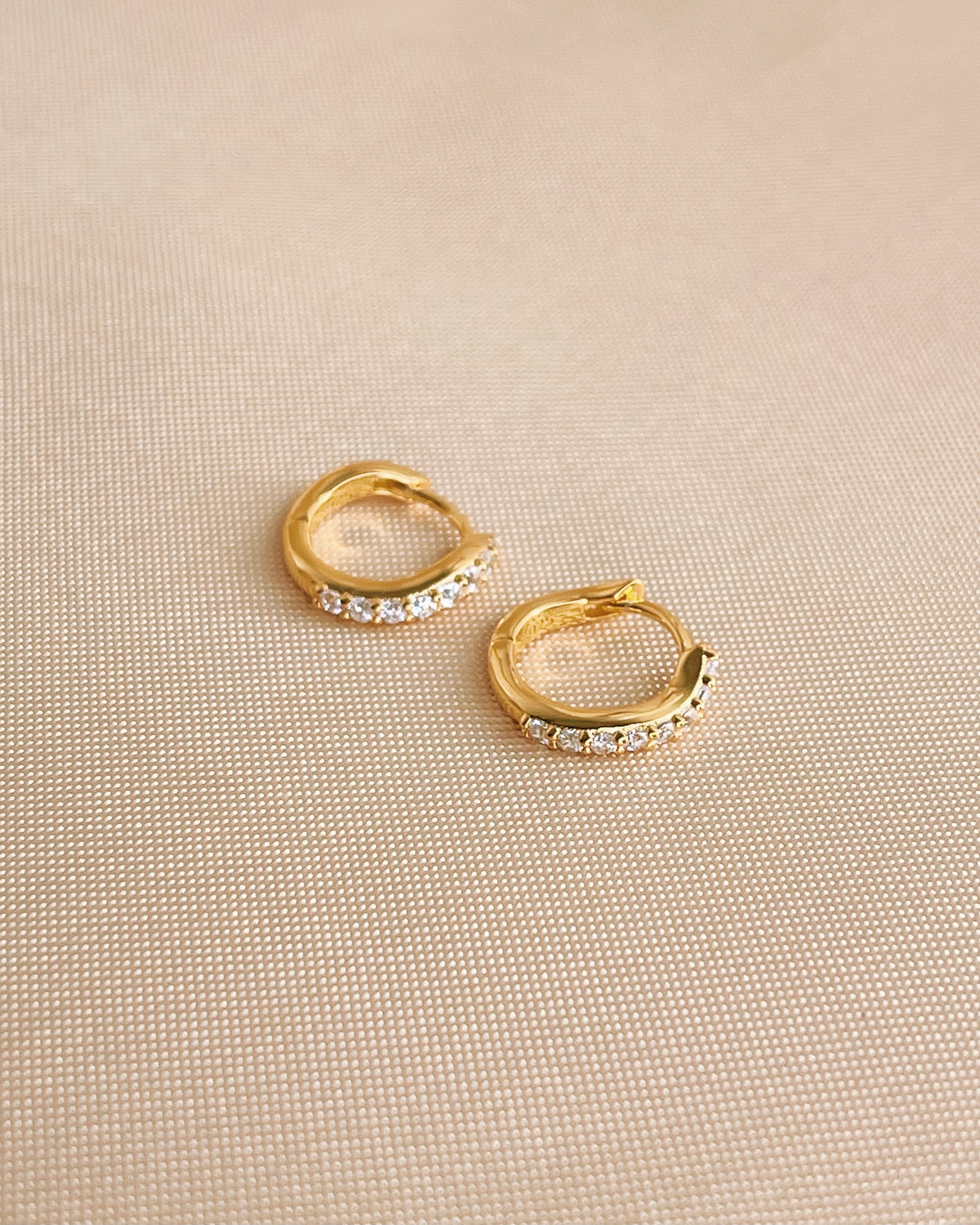 Vivien Wave Design Zircon Paved Huggie Hoop Earrings