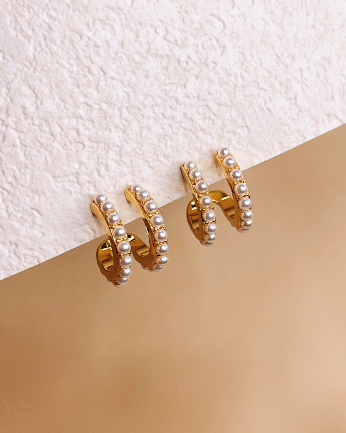 Audrey Imitation (Shell) Pearl Paved Double Layer Pseudo Stack illusion Huggie Hoop Earrings