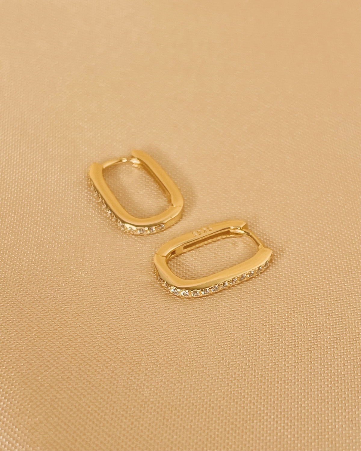 Lucille Gold Huggies