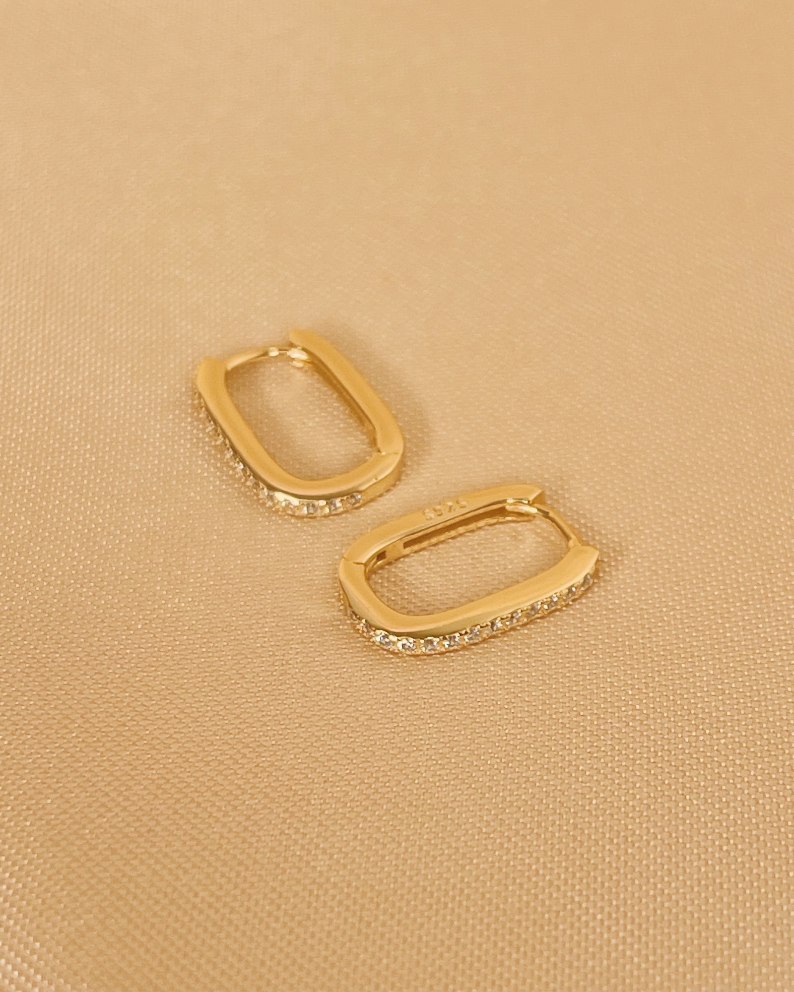 Lucille Gold Huggies