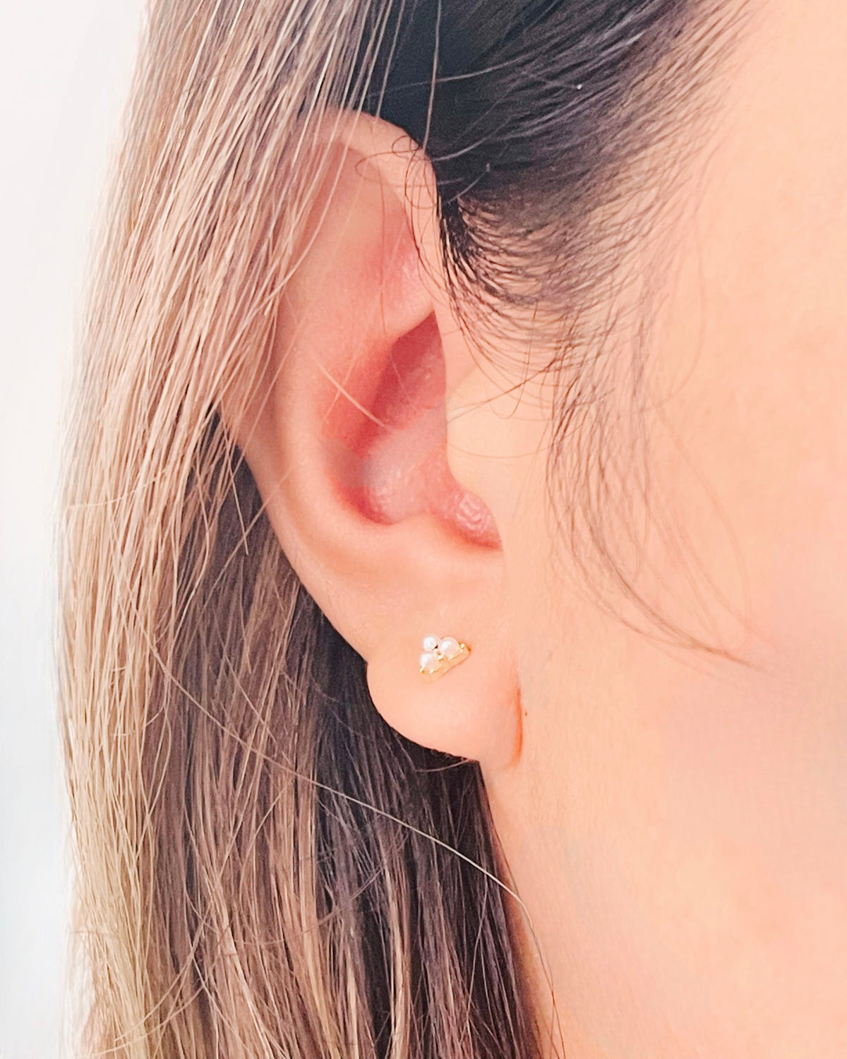 Bethany Shell Pearl Gold Studs