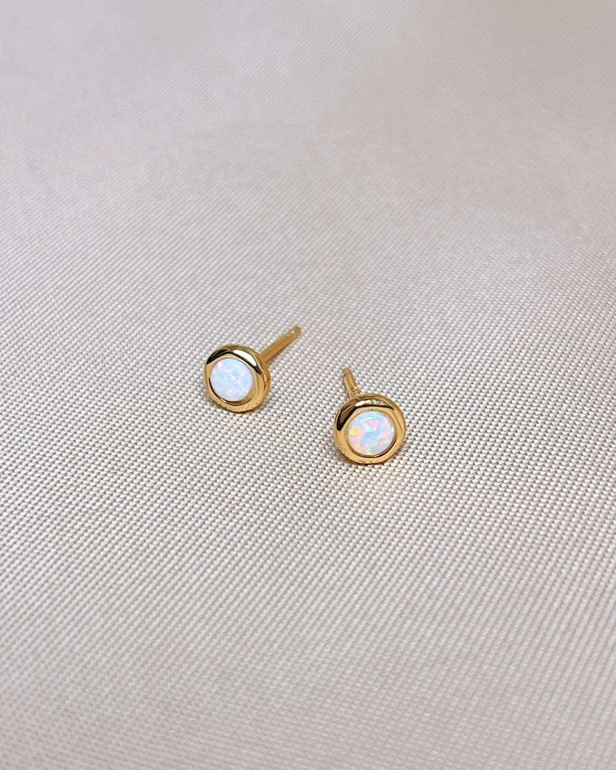 Aurelia Opal Gold Huggies