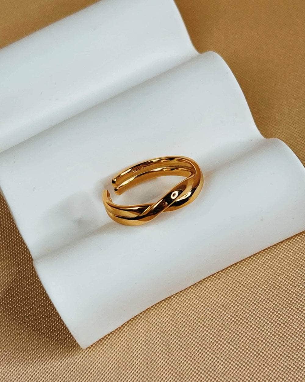 So Dainty Co. Rings Everly Gold Ring Gold Plated 925 Sterling Silver Jewelry