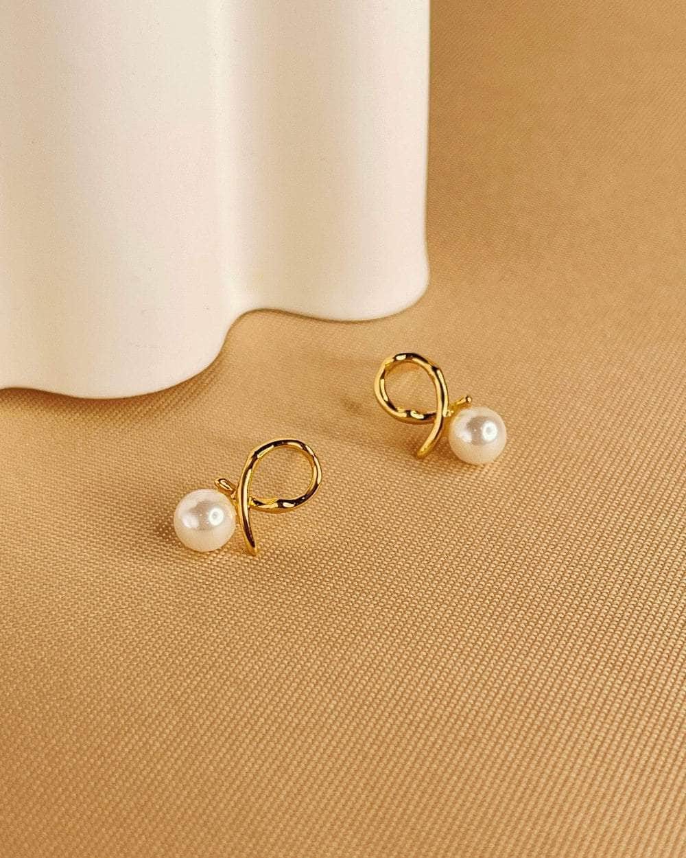 So Dainty Co. Studs Lucy Pearl Studs Gold Plated 925 Sterling Silver Jewelry